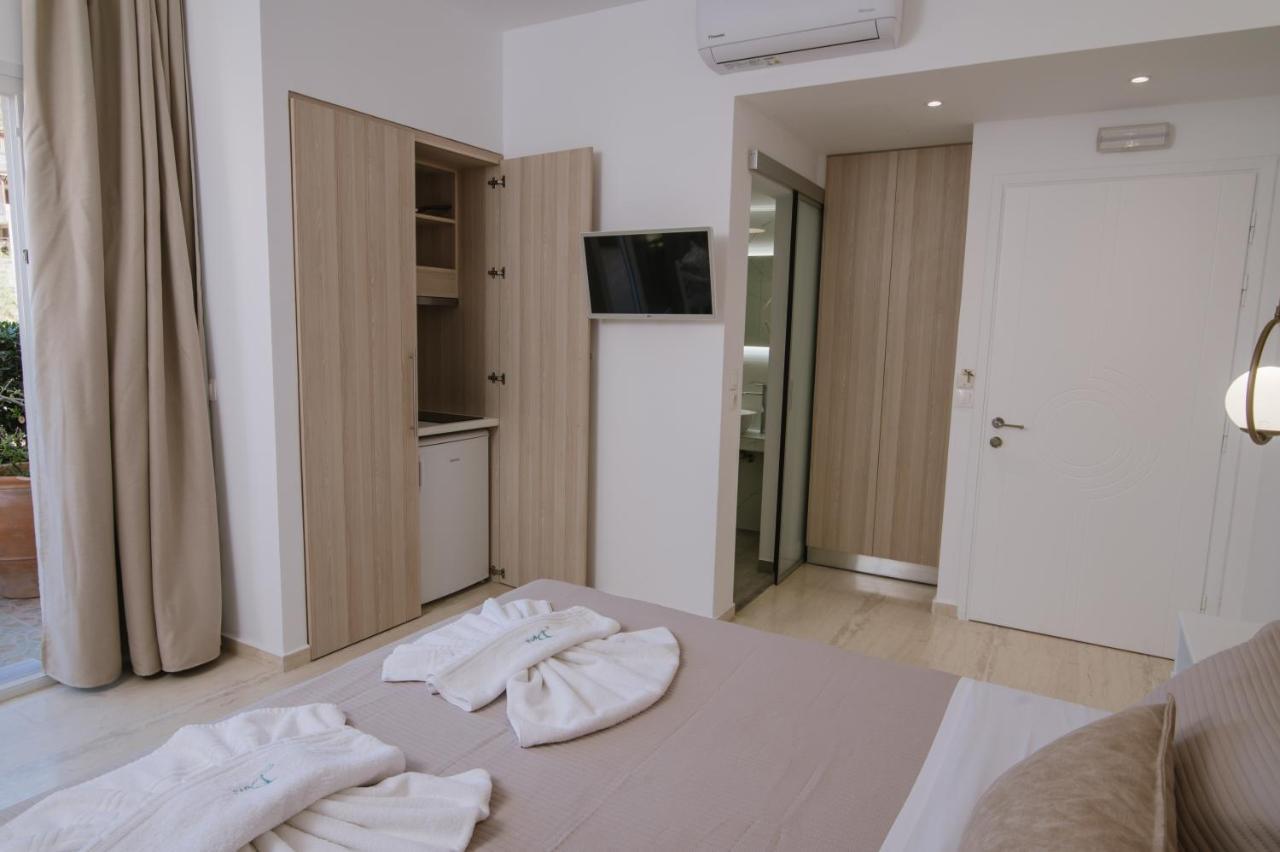 Dora Apartments Agia Pelagia Eksteriør billede
