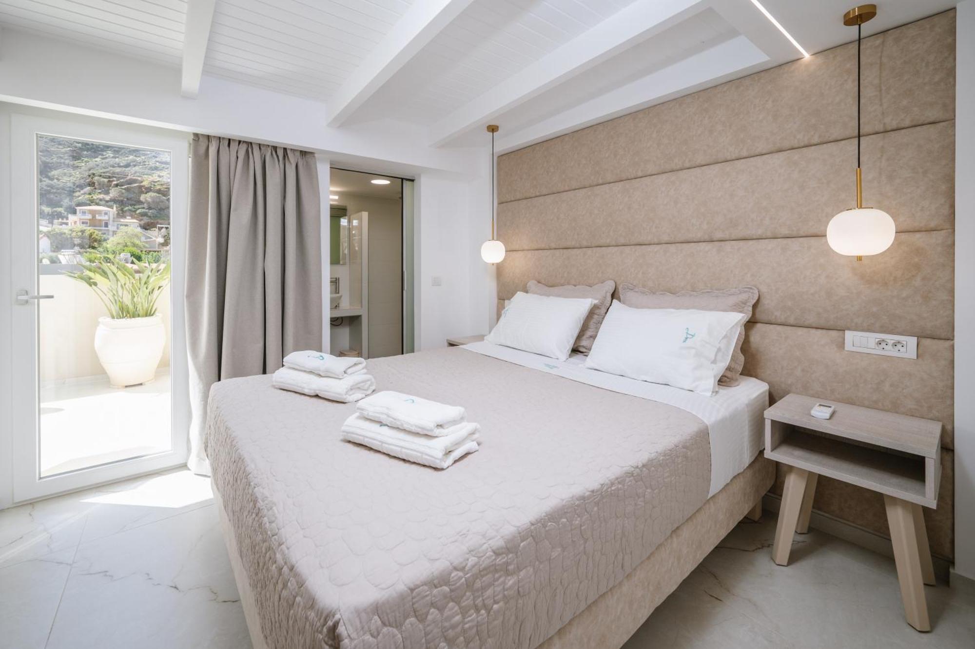 Dora Apartments Agia Pelagia Eksteriør billede